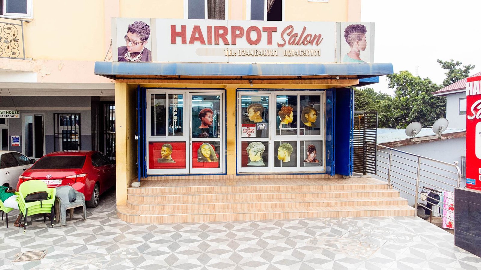 Hairpot Salon storefront exterior